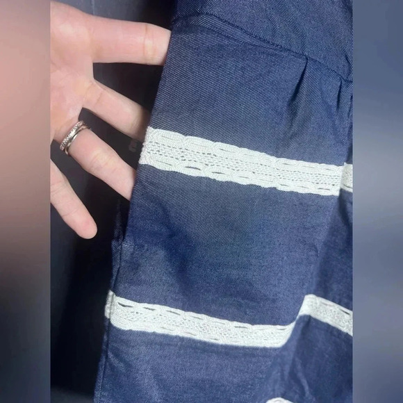 Banana Republic chambray skirt - Picture 5 of 6